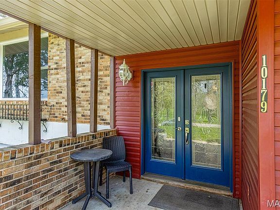 3rd image of 10179 Cherry Hill Ln