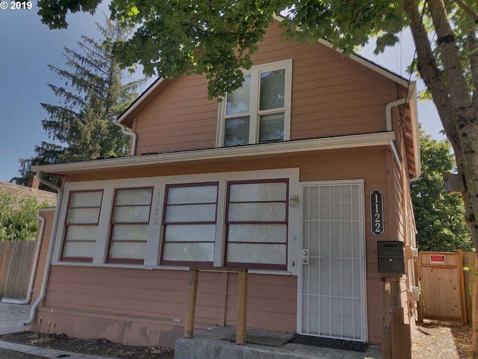 2nd image of 1122 NE 73rd Ave