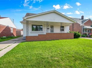 13513 Chestnut St, Southgate, MI 48195