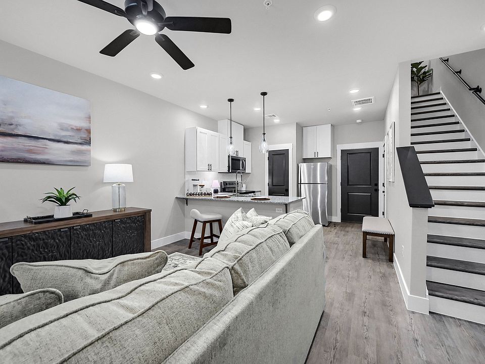 Brickledge: 1 Bed / 1.5 Bath 2-Story Townhome