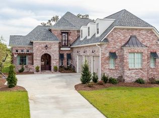 2810 Carnoustie Dr, Zachary, LA 70791