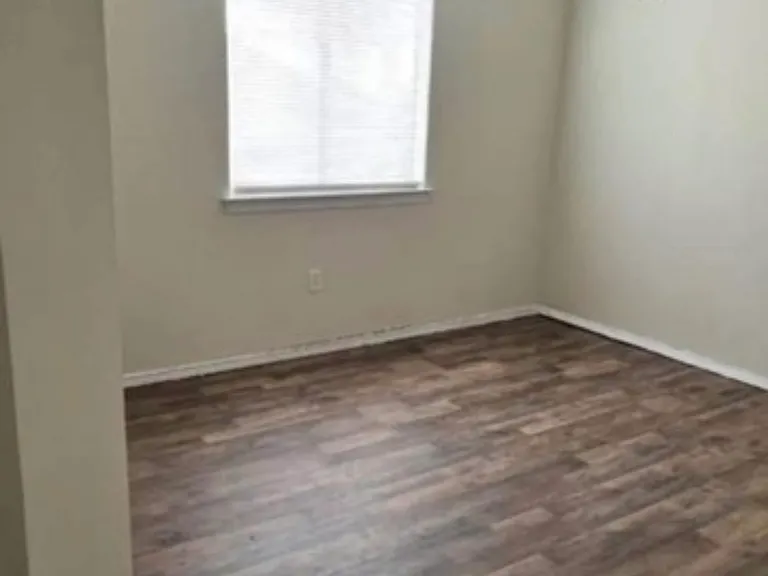 Sandy Rock Dr — Photo 2