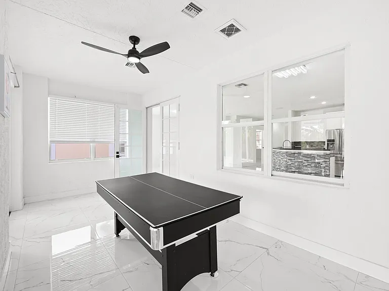 1209 Olympic Cir — Photo 13