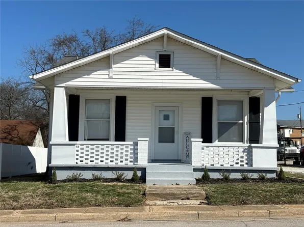 465 E North St, Saint Clair, MO 63077