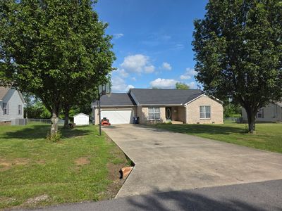 304 Steeplechase Dr, Smithville, TN, 37166