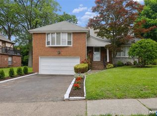 585 W Englewood Ave, Teaneck, NJ 07666