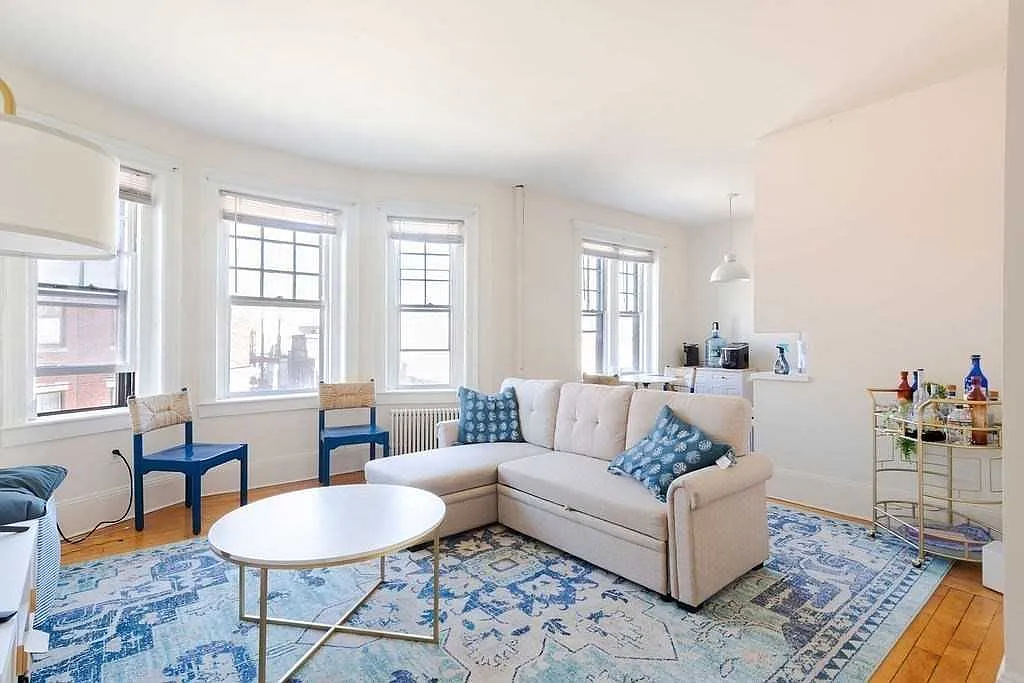 2 bed, $3,300 — Photo 1
