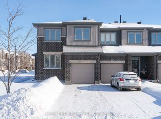 531 Lilith St, Ottawa, ON K2J 6M1