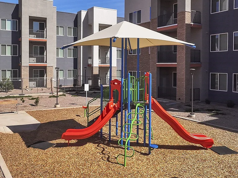67 Flats — Photo 12