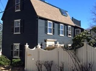 2 Lee St, Marblehead, MA 01945