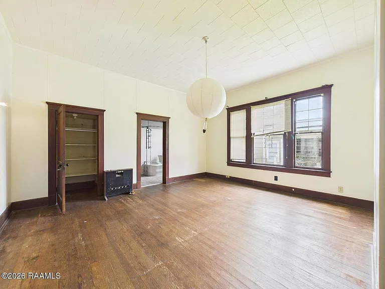 223 General Gardner Ave — Photo 8