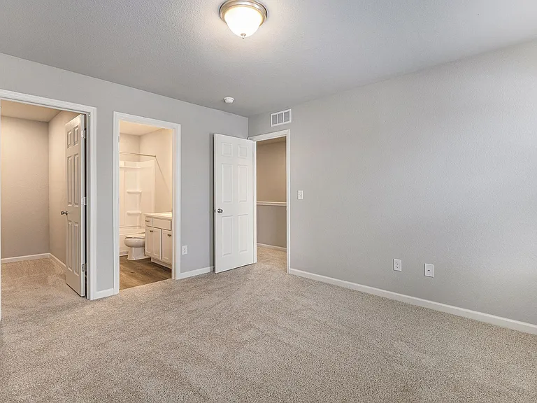 1302 Timber Hollow Ct — Photo 11