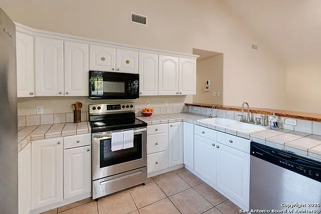 445 Scenic Hills Dr — Photo 10