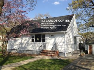 54 Hutton Rd, Clifton, NJ 07013