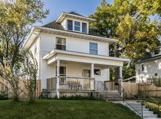 359 7th Ave SW, Cedar Rapids, IA 52404