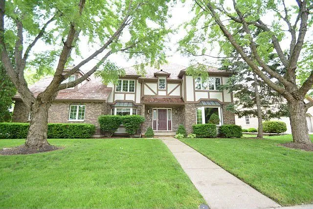 751 Cardigan Ct photo 1