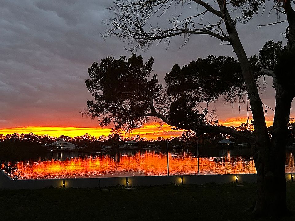 1st image of 2576 Sunset Dr