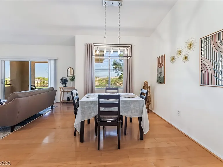 904 Duckhorn Ct #204 — Photo 12