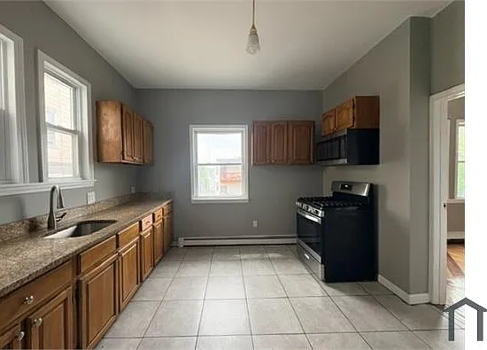 276 Washington Ave #1 — Photo 18