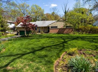 152 Pascack Rd, Hillsdale, NJ 07642
