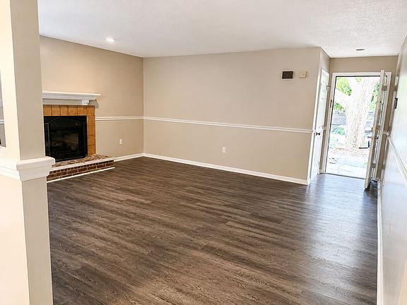 3rd image of 7223 Winery Ln