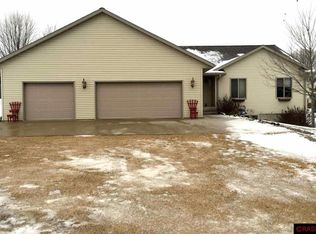 48236 Pheasant Run Rd, Kasota, MN 56050