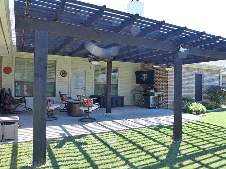 14 N Shore Cir — Photo 22