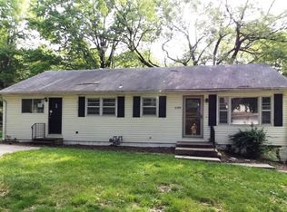 5709 N Hutson Rd, Kansas City, MO 64151