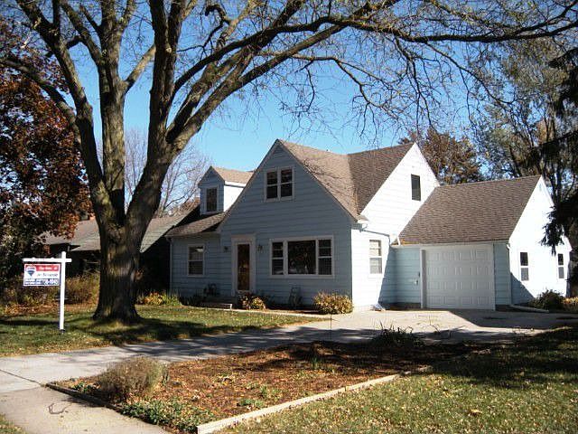 1st image of 310 Westwood Dr