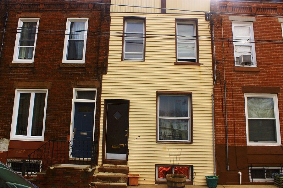1st image of 2422 Montrose St
