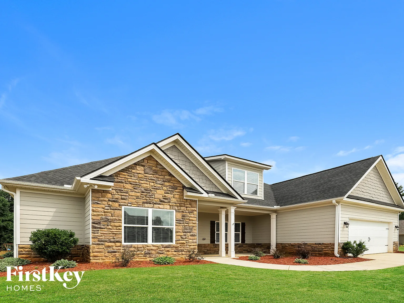 5 bed, 4.0 bath, 2529 sqft, $2,870 — Photo 2