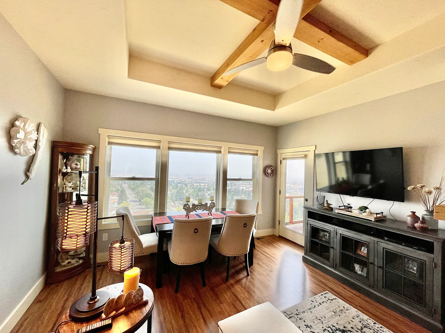 3 bed, 2.5 bath, 2319 sqft, $3,200 — Photo 4
