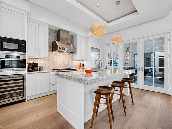 5th image of 982 9th AVE S