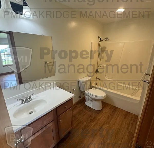 107 Meadow Dr #1 — Photo 10