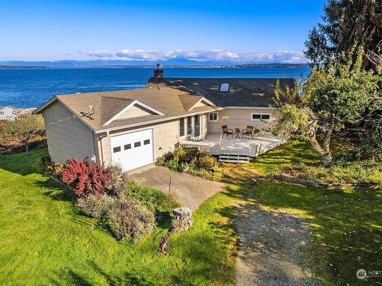 6615 Conrad Street, Clinton, WA 98236