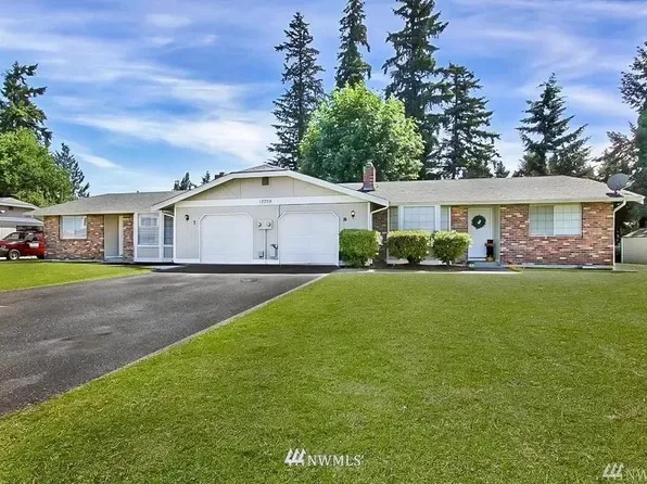 13709 107th Avenue Ct E #8, Puyallup, WA 98374