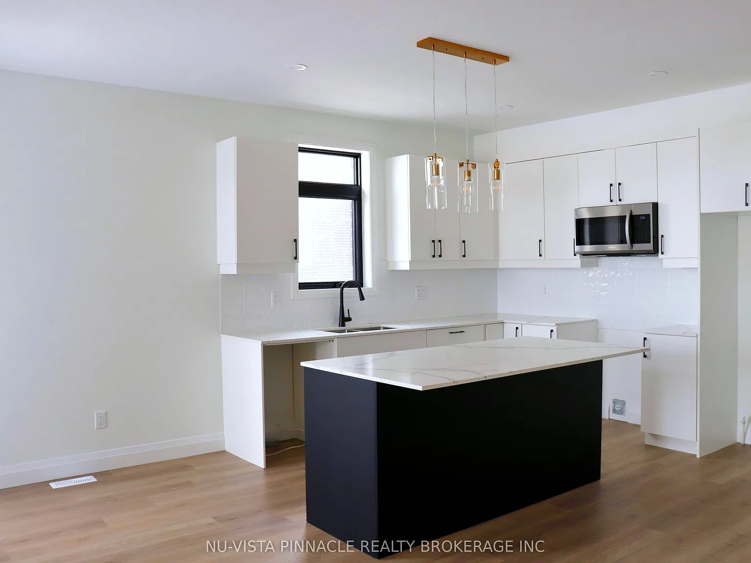 3 bed, $2,350 — Photo 4