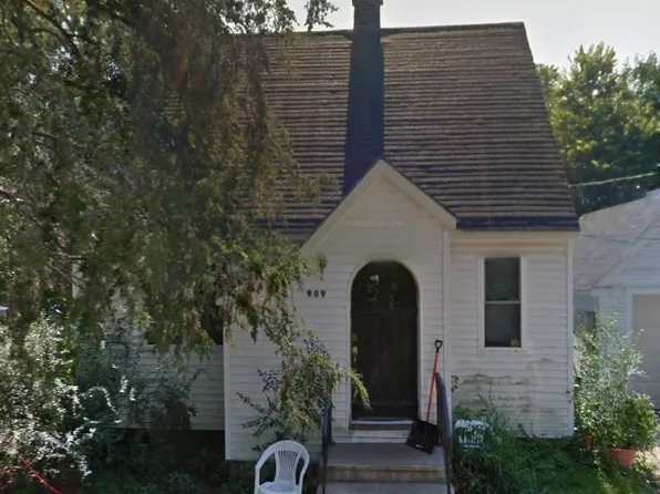 909 Lakeside Ave #1, Eau Claire, WI 54703