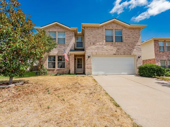 1056 Silver Spur Ln, Fort Worth, TX 76179