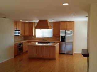 169 Magnolia St #B, Costa Mesa, CA 92627