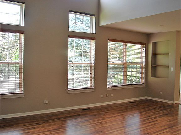 3rd image of 10510 Wakefield Ln #10510