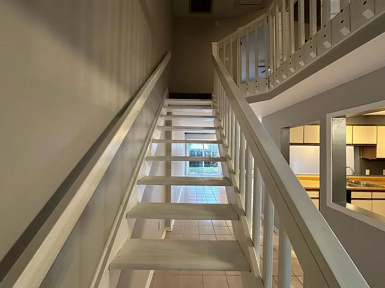 792 Quesnel Dr — Photo 12