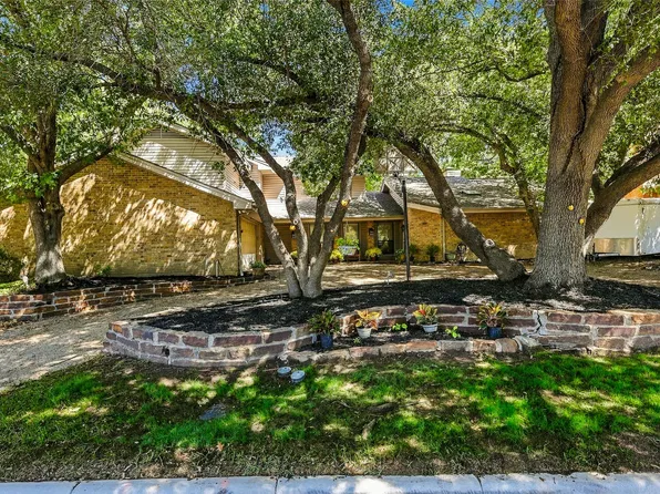707 Findlay Dr, Arlington, TX 76012