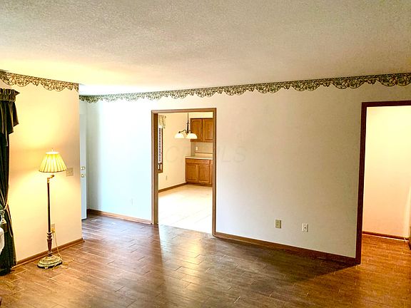 5th image of 794 Hickory Hl #794