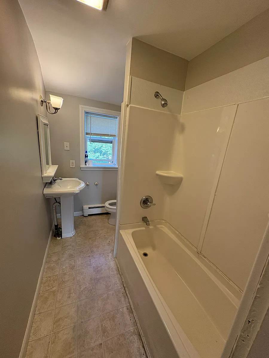 Building Photo - 214 N Enola Dr