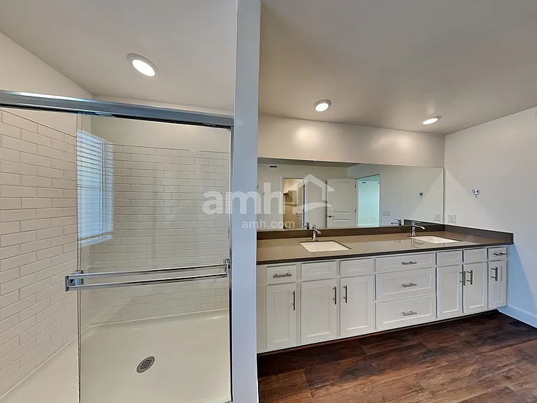 897 Heritage Blvd — Photo 15