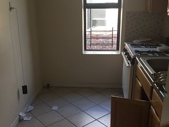 3rd image of 3244 30th St APT C4