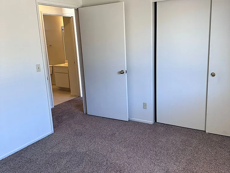 15682 Bear Valley Rd — Photo 15