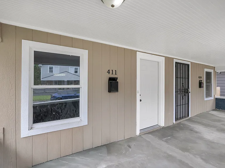 411 N Oakland Ave — Photo 3