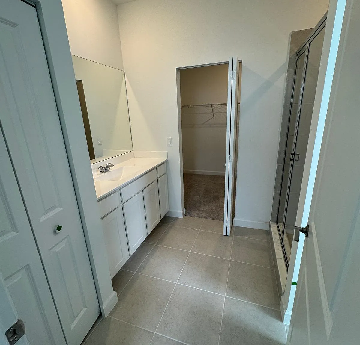 3 bed, 2.5 bath, 1820 sqft, $1,200 — Photo 1